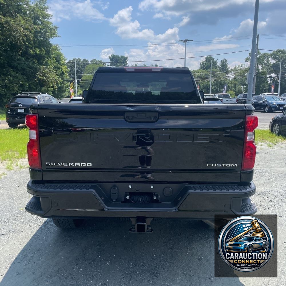 2024 Chevrolet Silverado 2500HD Custom
