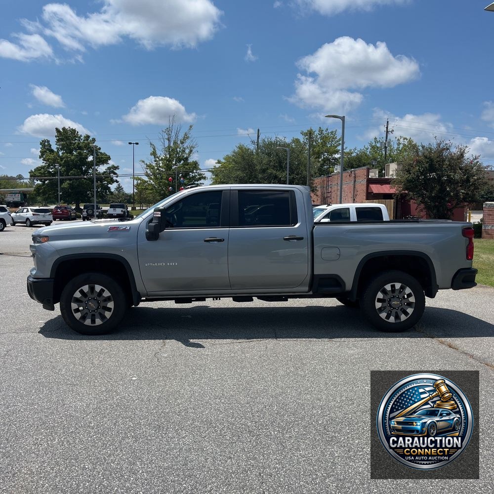 2024 Chevrolet Silverado 2500HD Custom