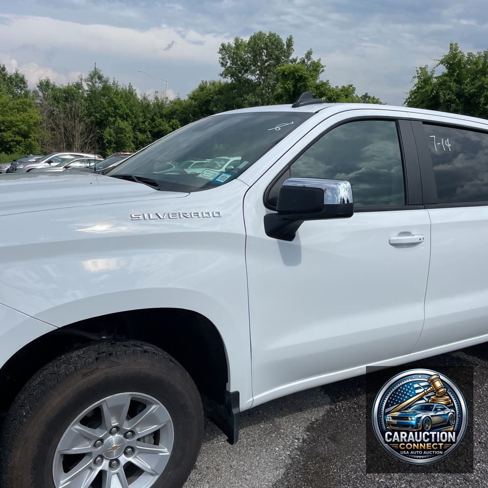 2025 Chevrolet Silverado 1500 LT