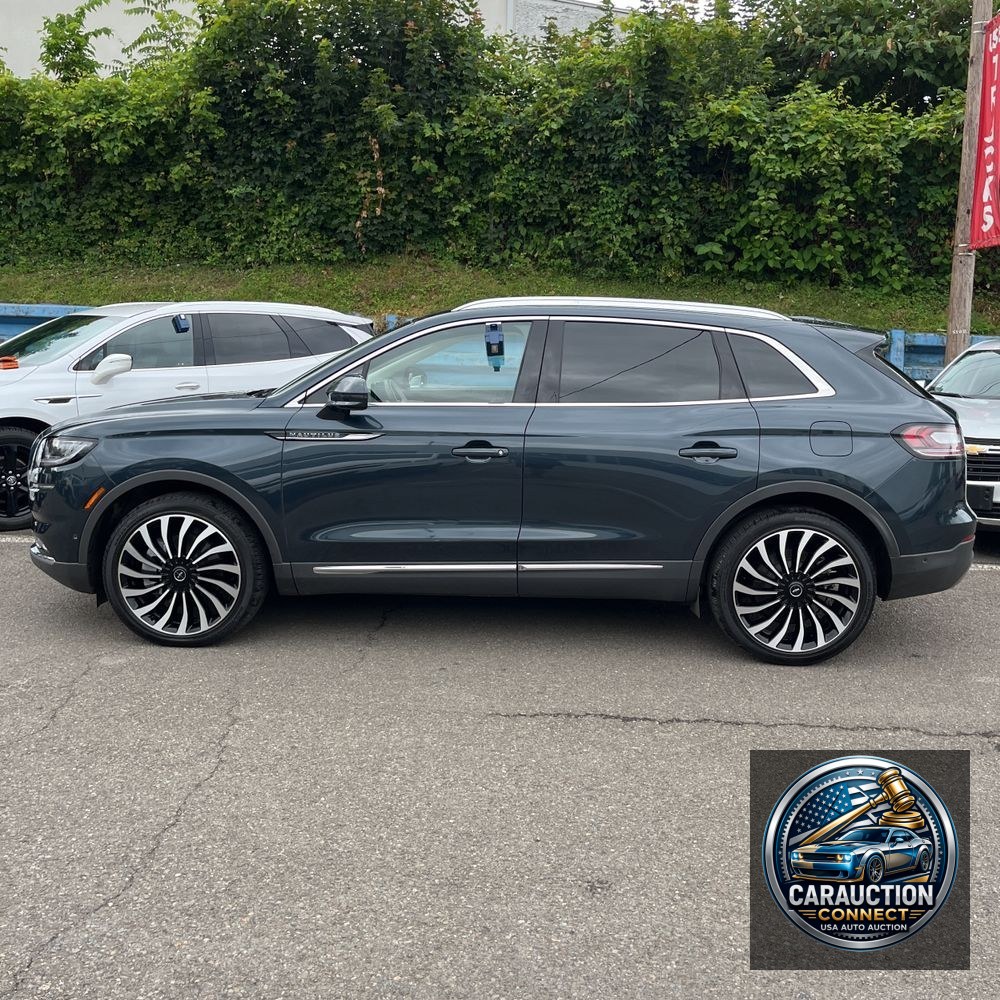 2023 Lincoln Nautilus Black Label
