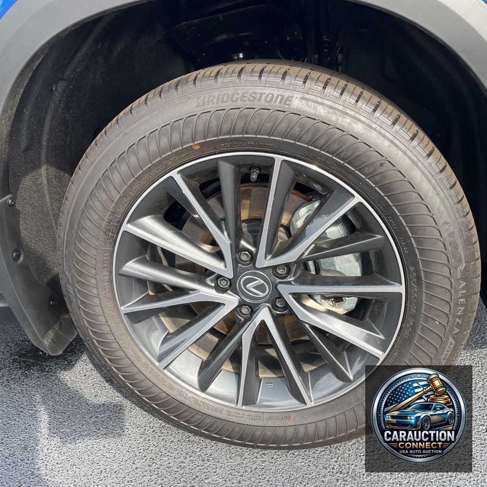 2025 Lexus NX 350h Premium