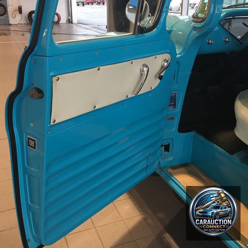 1958 CHEVY APACHE