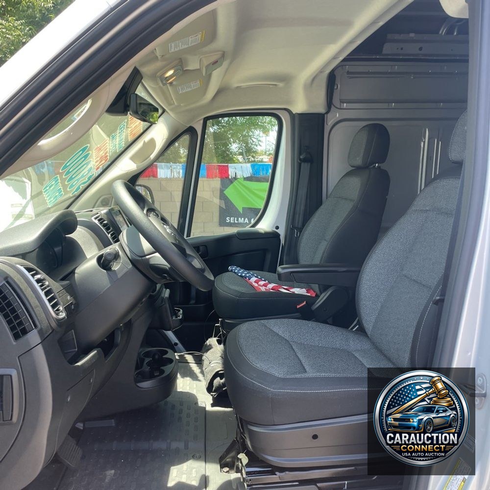 2025 Ram 1500 ProMaster Vans SLT HR