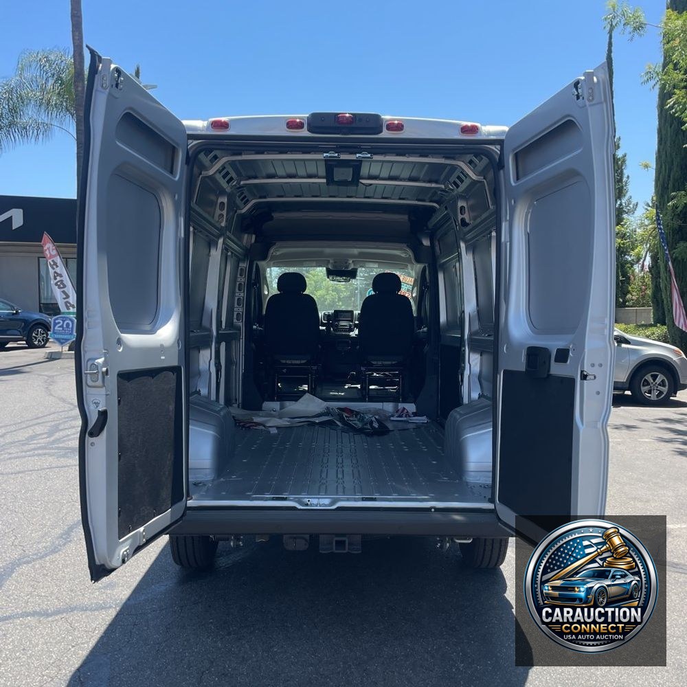 2025 Ram 1500 ProMaster Vans SLT HR