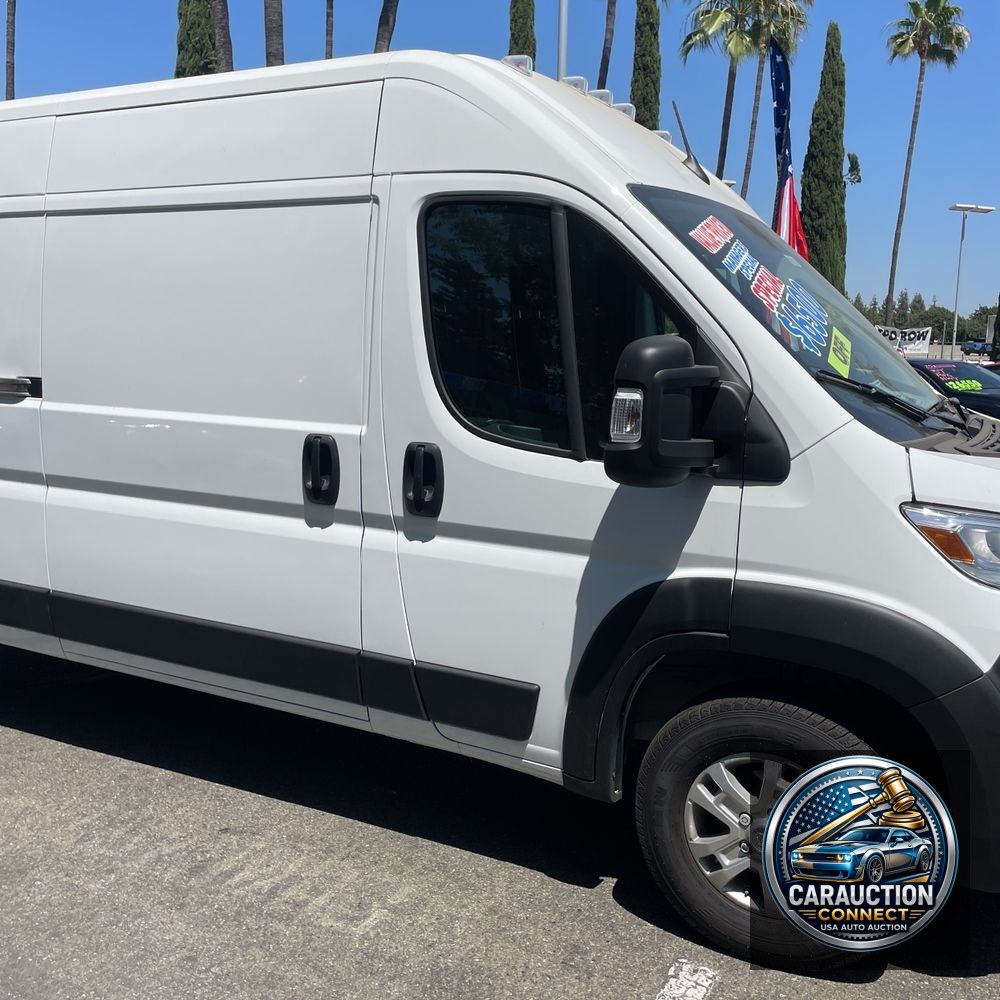 2025 Ram 2500 ProMaster Vans SLT HR