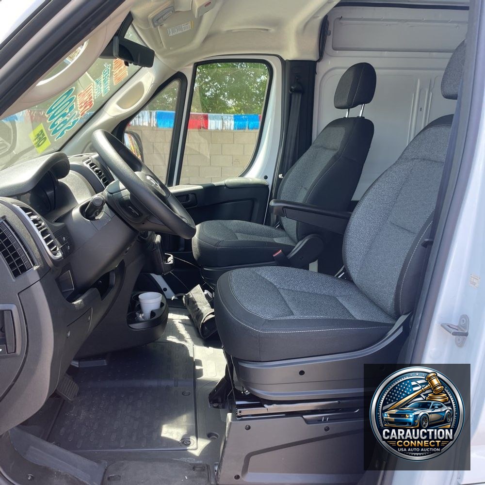 2025 Ram 2500 ProMaster Vans SLT HR