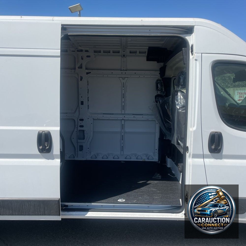 2024 Ram 2500 ProMaster Vans SLT+ HR
