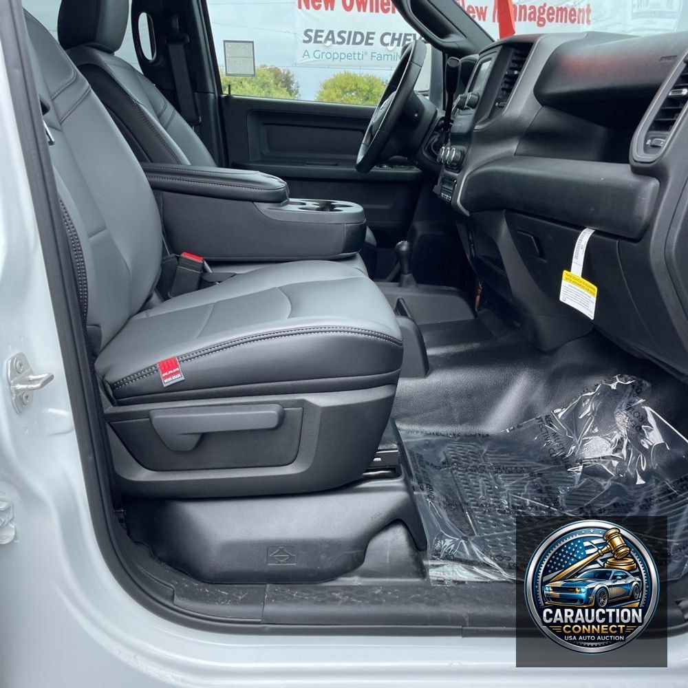 2023 Ram 3500 Cab/Chassis Tradesman