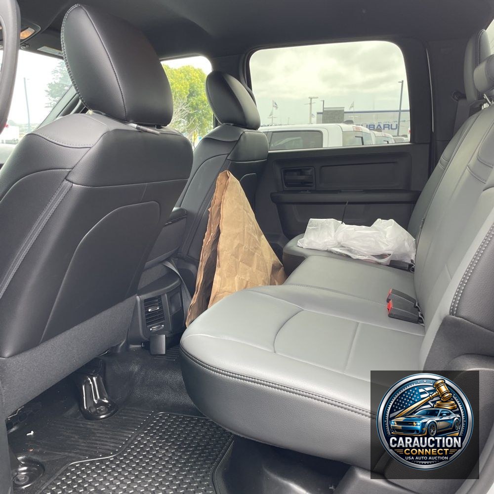 2023 Ram 3500 Cab/Chassis Tradesman