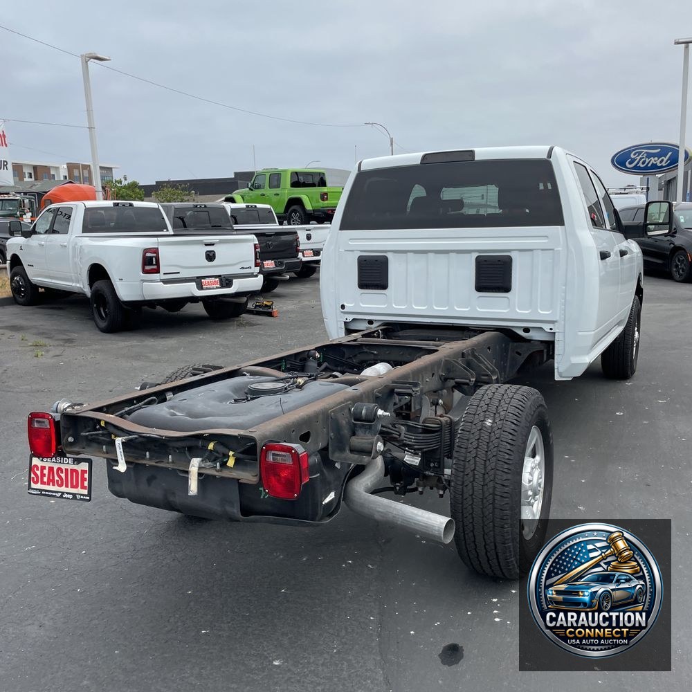 2023 Ram 3500 Cab/Chassis Tradesman