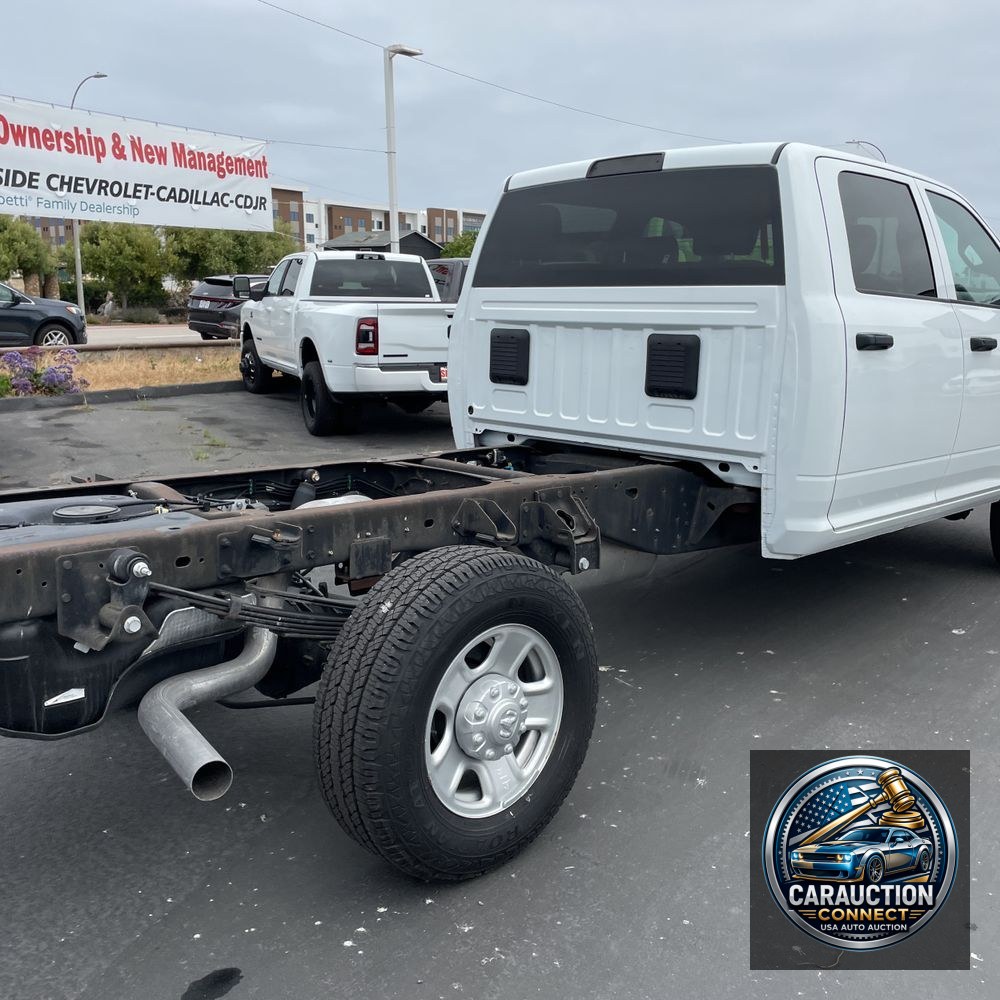 2023 Ram 3500 Cab/Chassis Tradesman