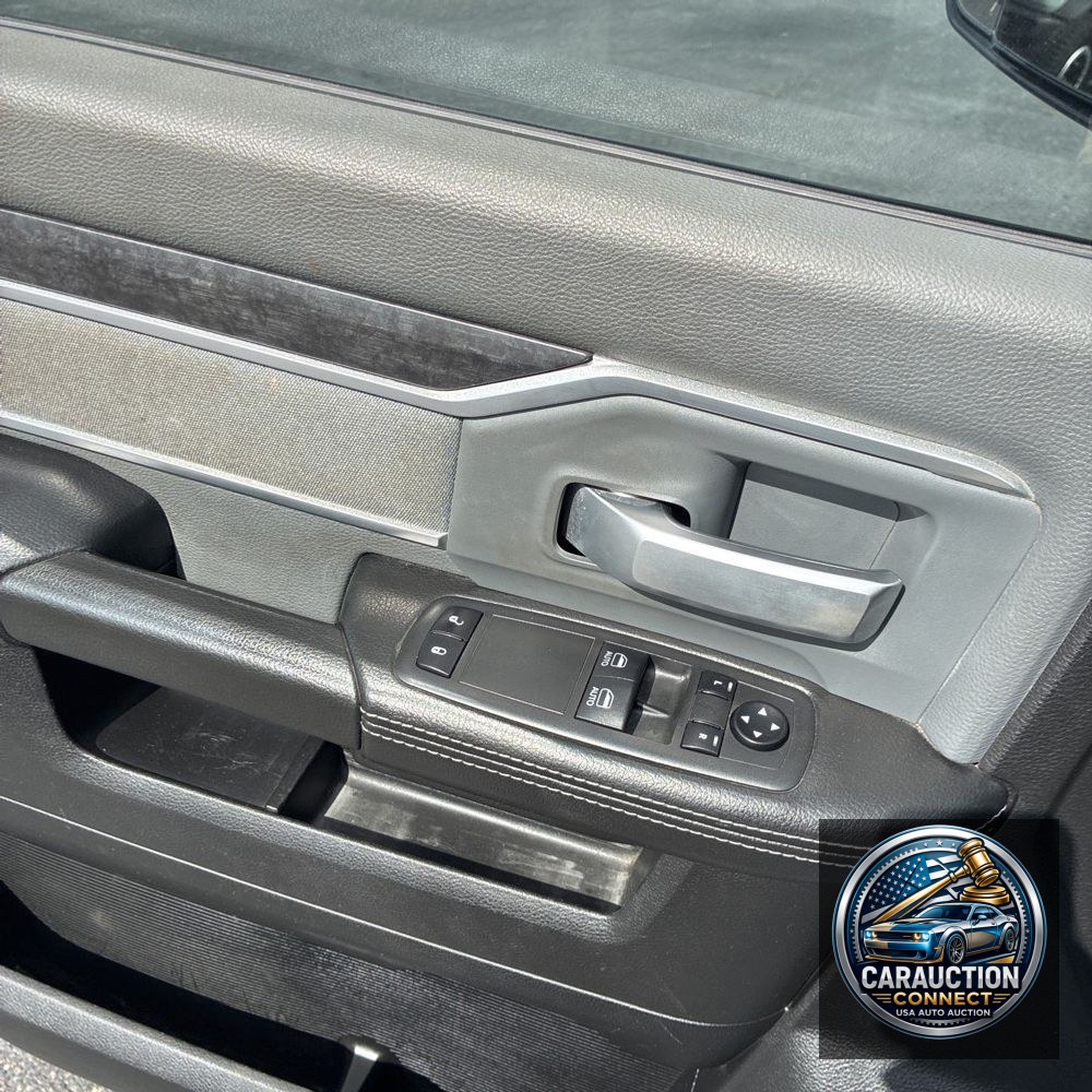 2022 Ram Commercial Tradesman CA60-120 CONV CAB/CHASSIS 4X4 6.7L