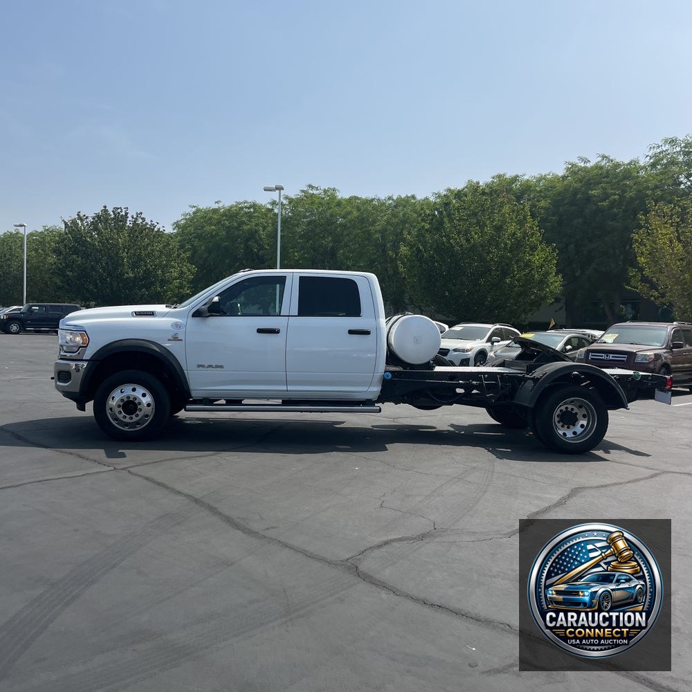 2022 Ram Commercial Tradesman CA60-84 CREW CAB/CHASSIS 4X4 6.7L