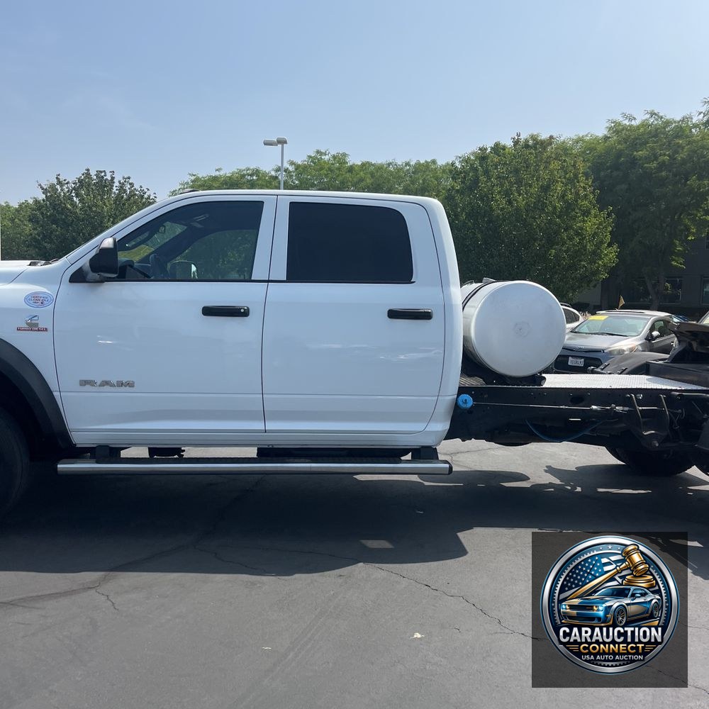 2022 Ram Commercial Tradesman CA60-84 CREW CAB/CHASSIS 4X4 6.7L