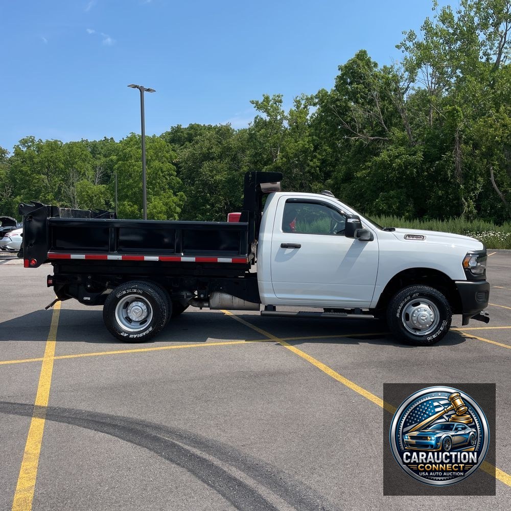 2024 Ram 3500 Cab/Chassis Tradesman