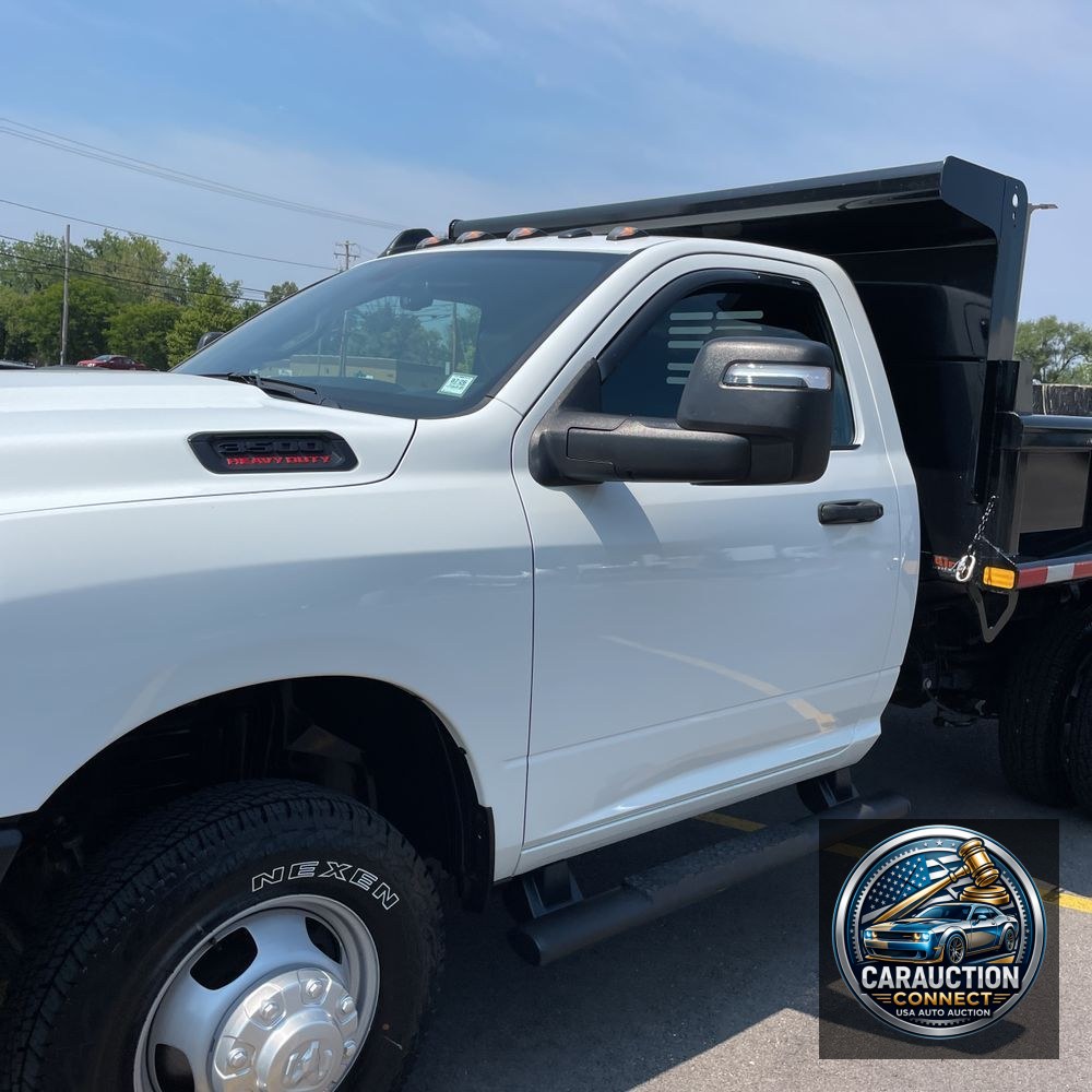 2024 Ram 3500 Cab/Chassis Tradesman