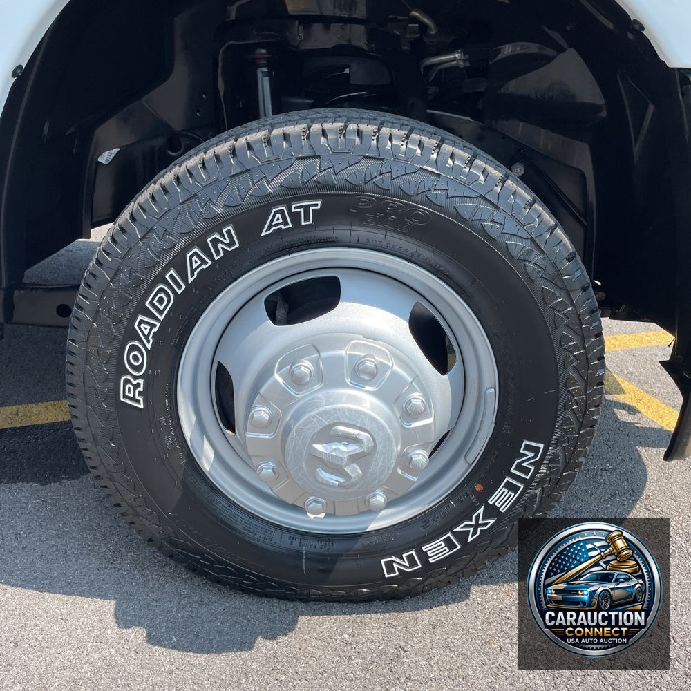 2024 Ram 3500 Cab/Chassis Tradesman