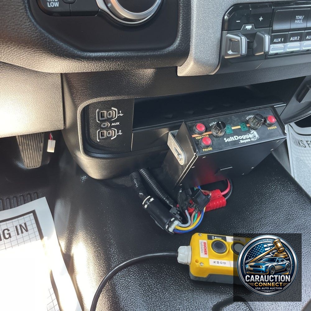 2024 Ram 3500 Cab/Chassis Tradesman