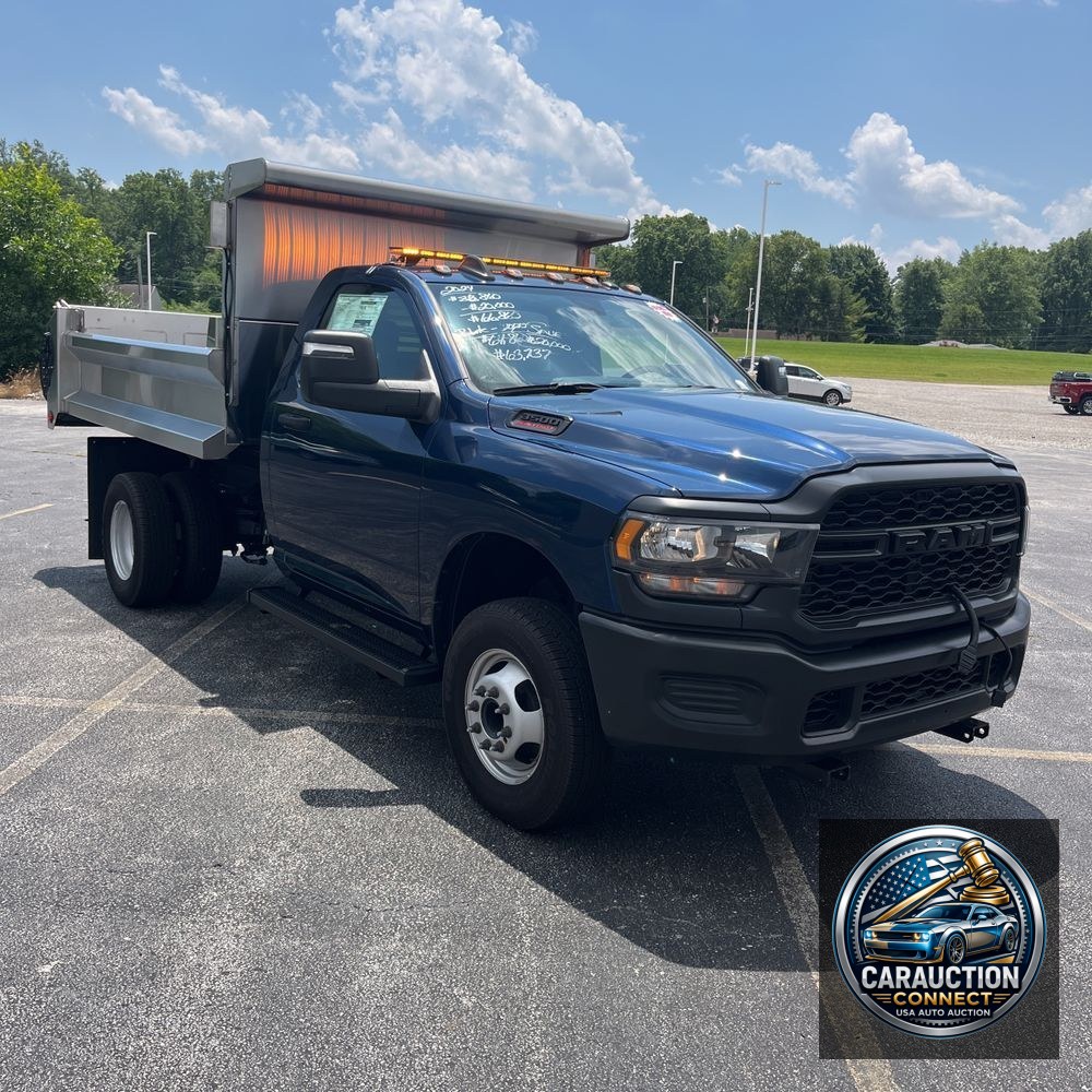 2024 Ram 3500 Cab/Chassis Tradesman