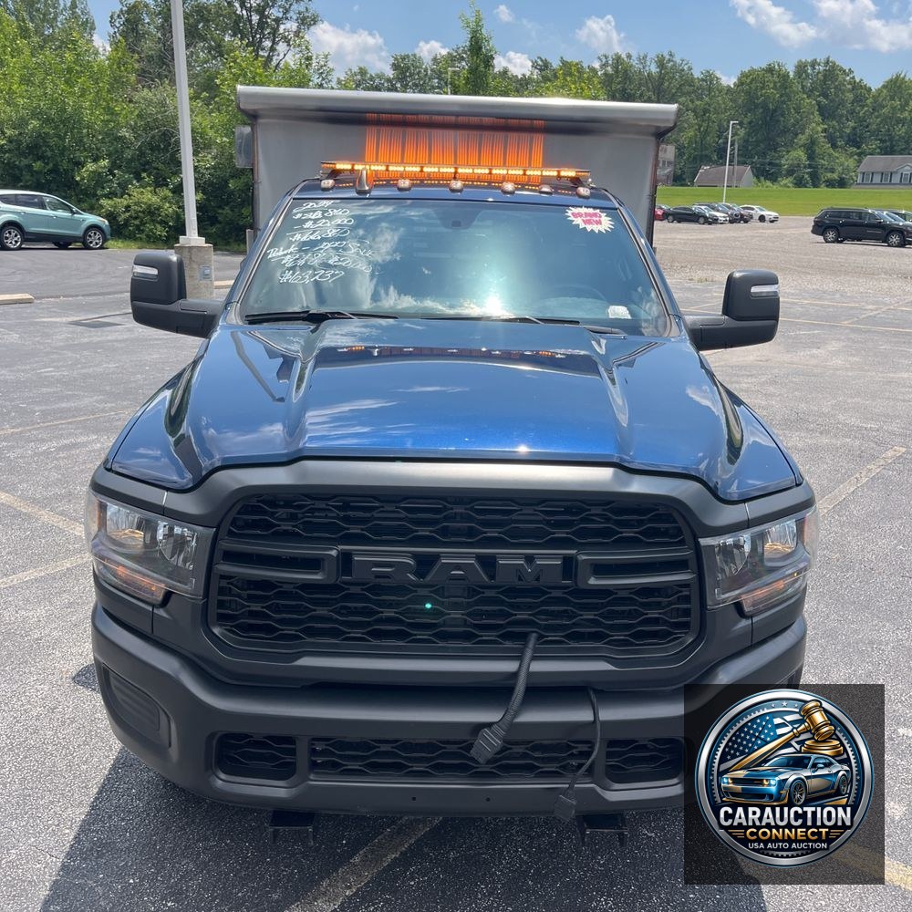 2024 Ram 3500 Cab/Chassis Tradesman
