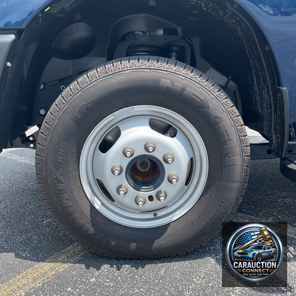 2024 Ram 3500 Cab/Chassis Tradesman