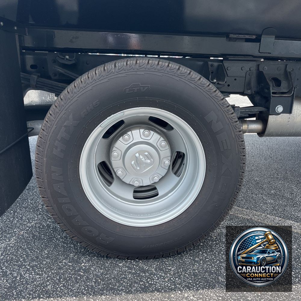 2024 Ram 3500 Cab/Chassis Tradesman