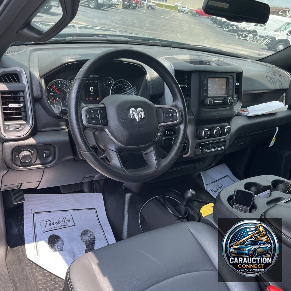 2024 Ram 3500 Cab/Chassis Tradesman