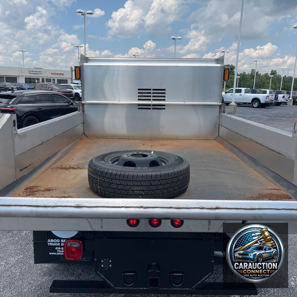 2024 Ram 3500 Cab/Chassis Tradesman