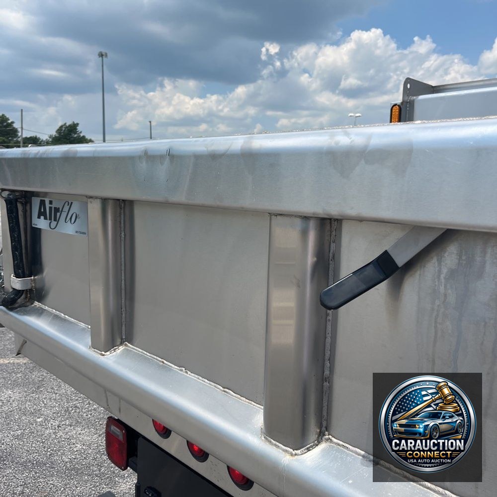 2024 Ram 3500 Cab/Chassis Tradesman