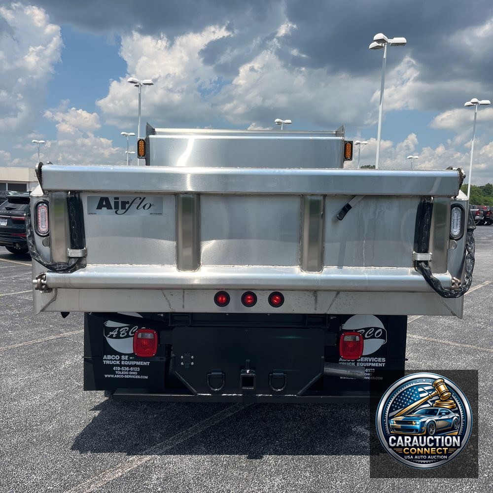 2024 Ram 3500 Cab/Chassis Tradesman