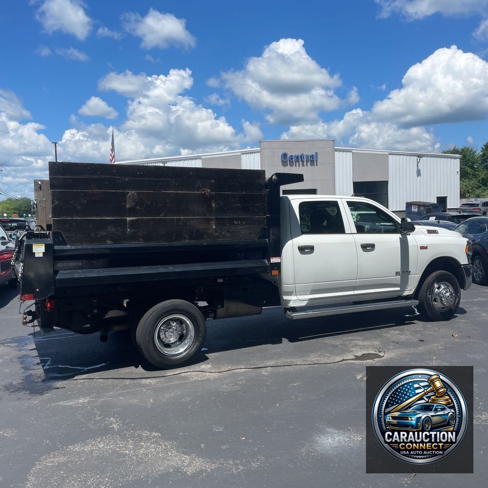 2022 Ram 3500 Cab/Chassis Tradesman