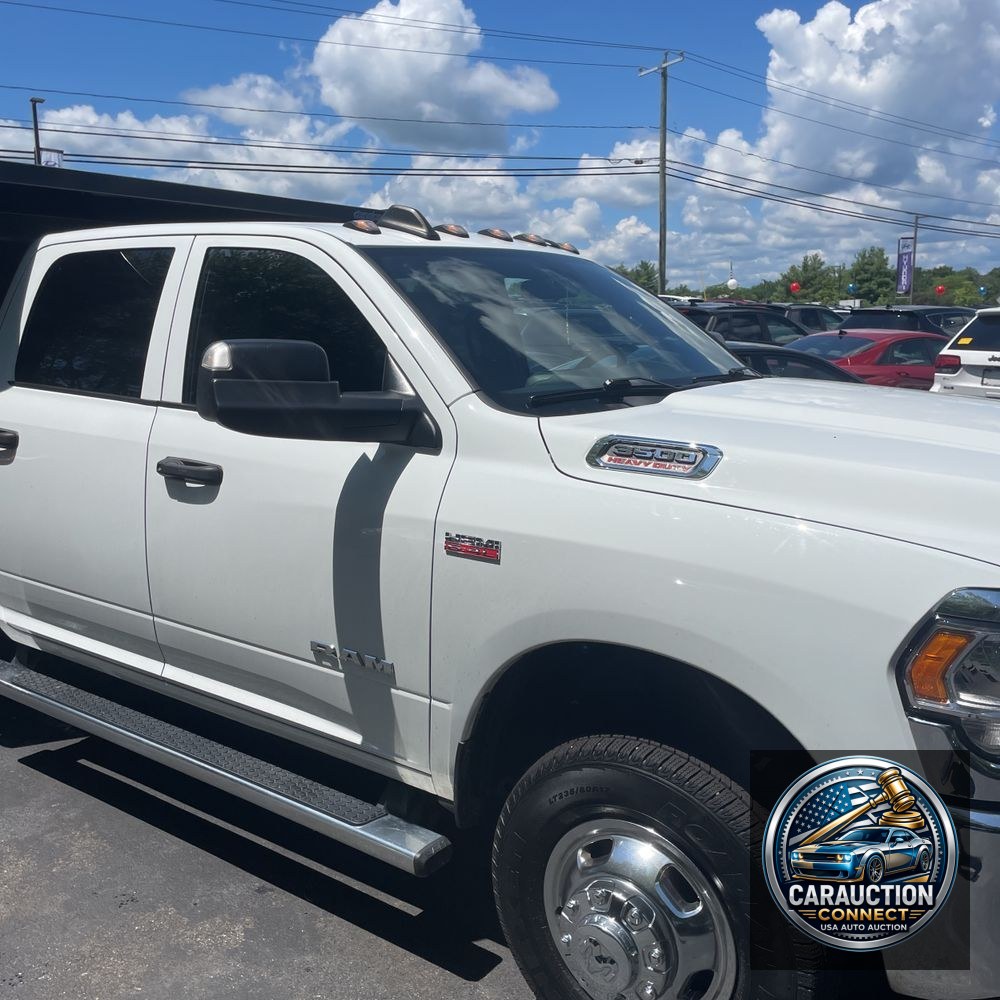 2022 Ram 3500 Cab/Chassis Tradesman