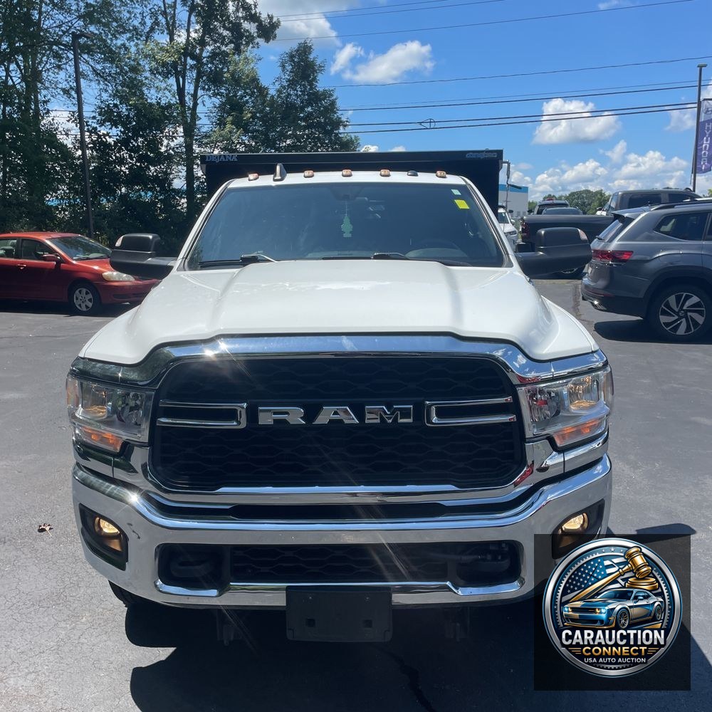 2022 Ram 3500 Cab/Chassis Tradesman