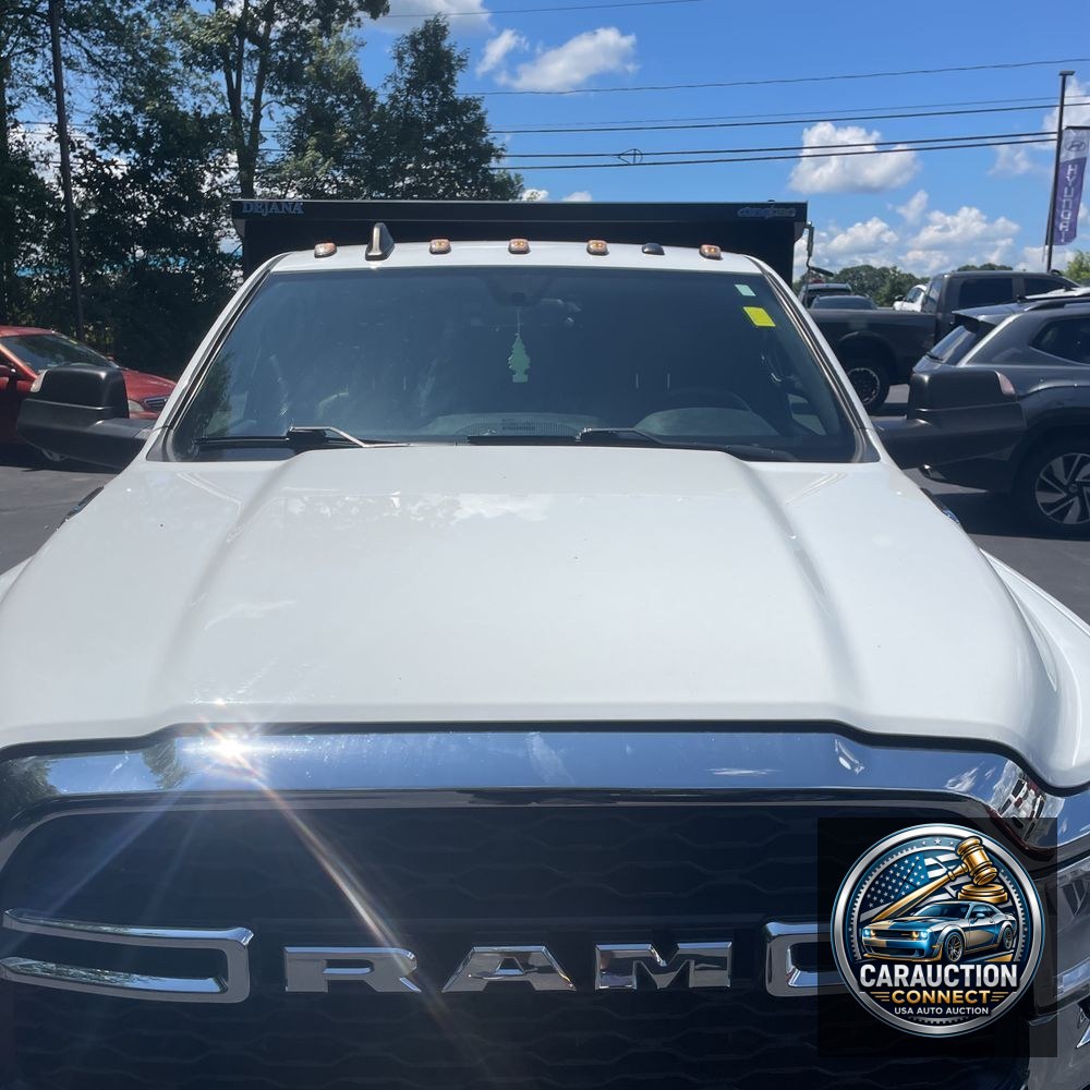 2022 Ram 3500 Cab/Chassis Tradesman