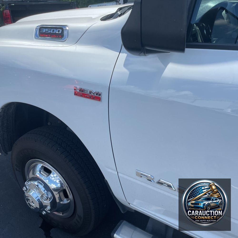 2022 Ram 3500 Cab/Chassis Tradesman