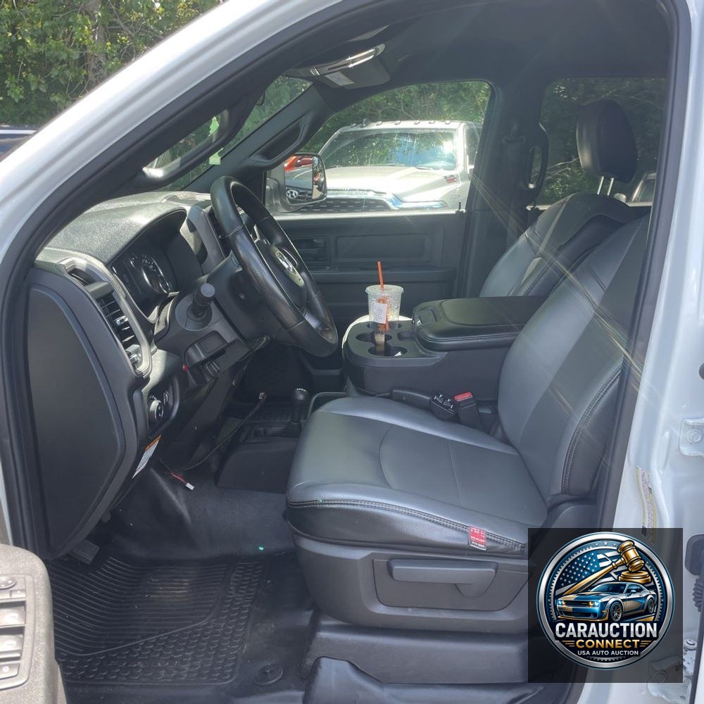 2022 Ram 3500 Cab/Chassis Tradesman