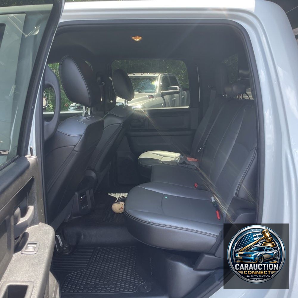 2022 Ram 3500 Cab/Chassis Tradesman