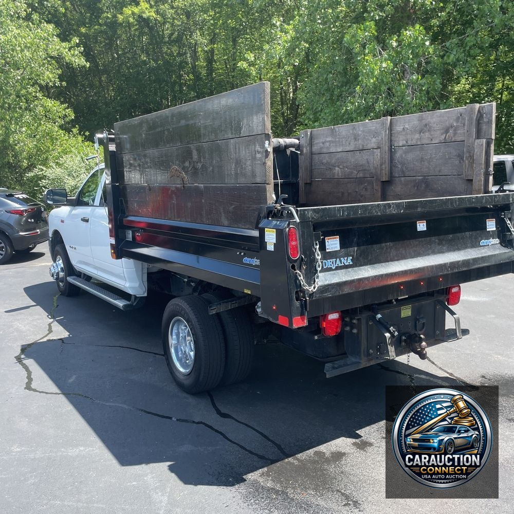 2022 Ram 3500 Cab/Chassis Tradesman