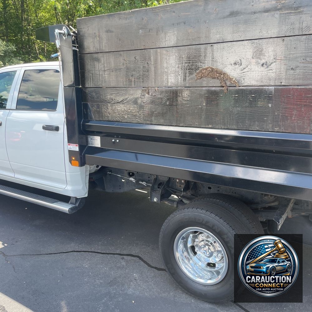 2022 Ram 3500 Cab/Chassis Tradesman