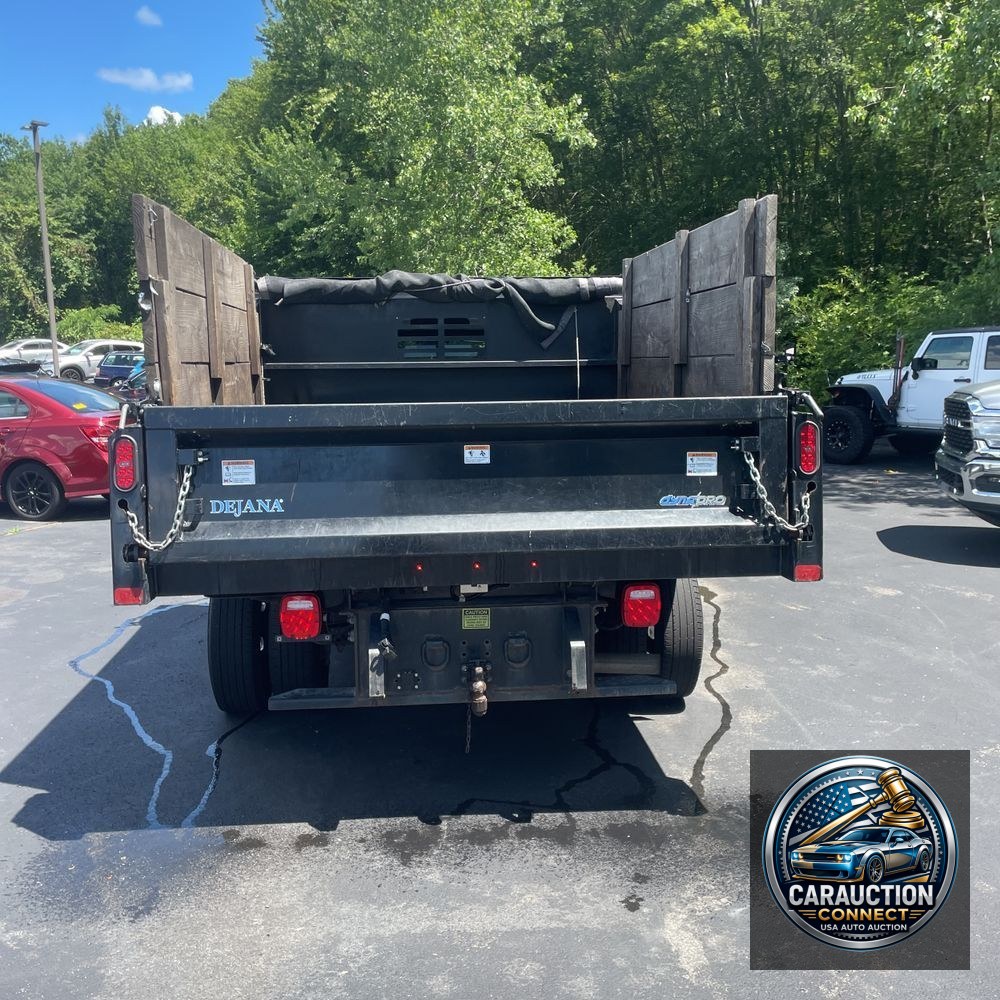 2022 Ram 3500 Cab/Chassis Tradesman