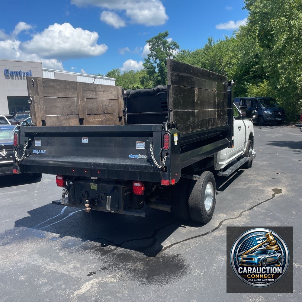 2022 Ram 3500 Cab/Chassis Tradesman