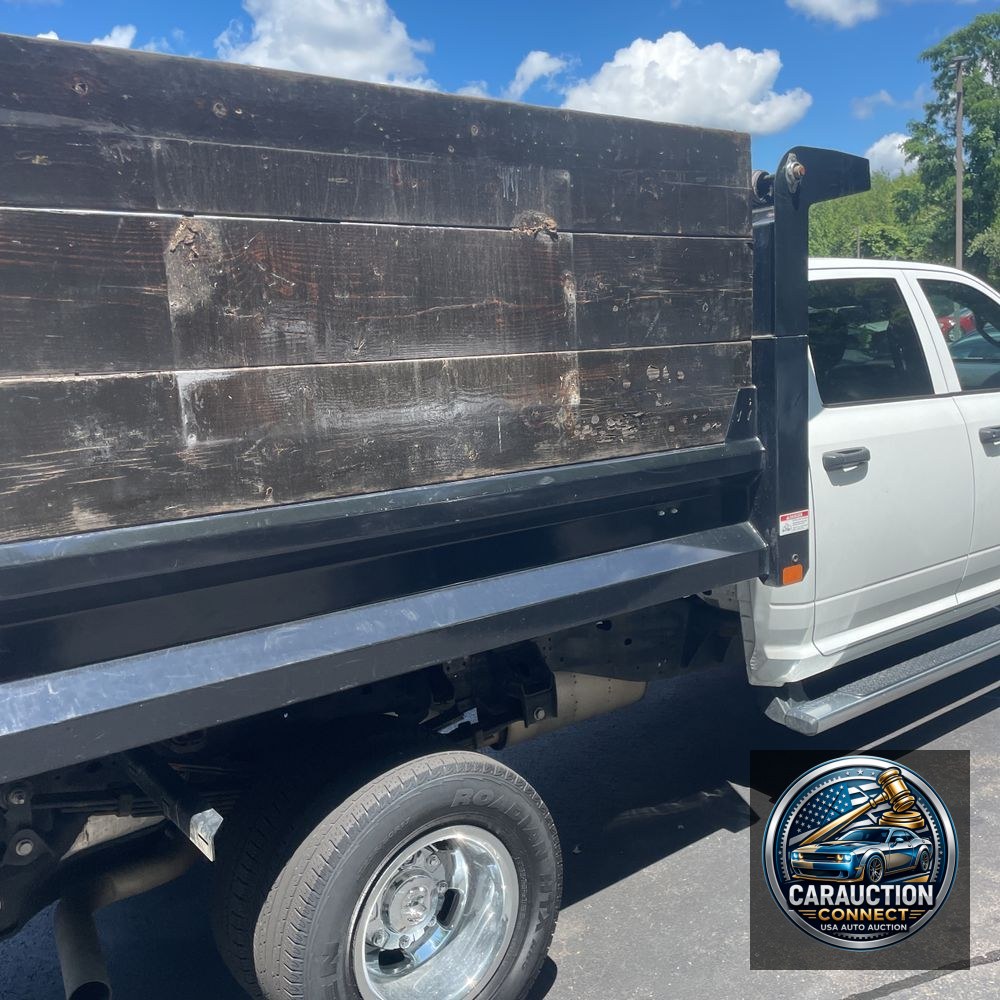2022 Ram 3500 Cab/Chassis Tradesman