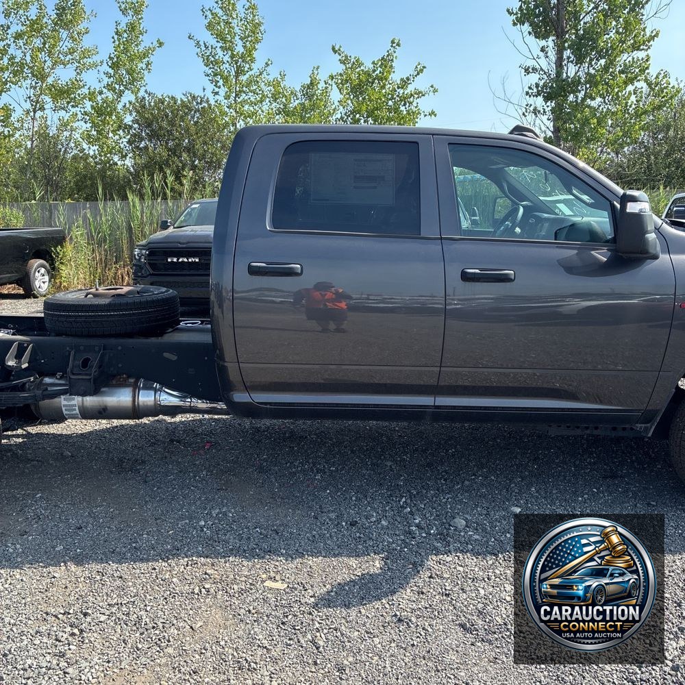 2023 Ram 3500 Cab/Chassis Tradesman