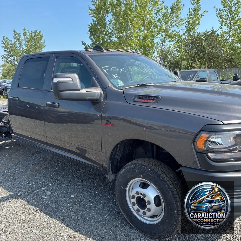 2023 Ram 3500 Cab/Chassis Tradesman
