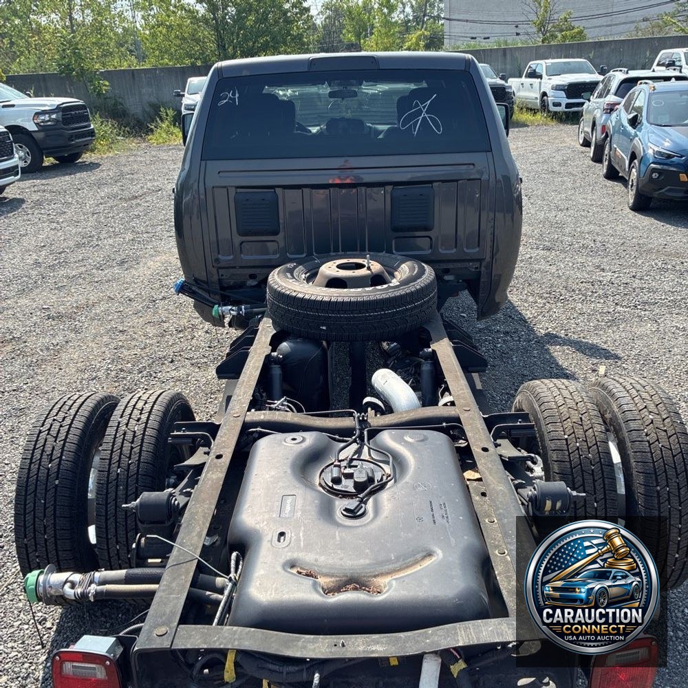 2023 Ram 3500 Cab/Chassis Tradesman