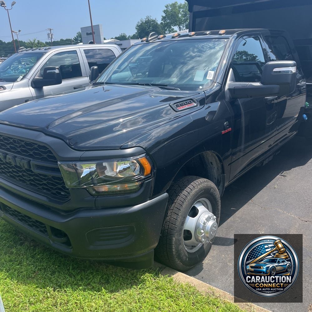 2023 Ram 3500 Cab/Chassis Tradesman