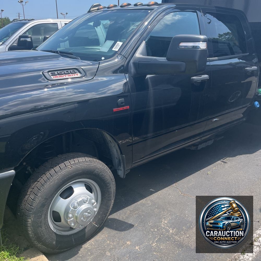 2023 Ram 3500 Cab/Chassis Tradesman