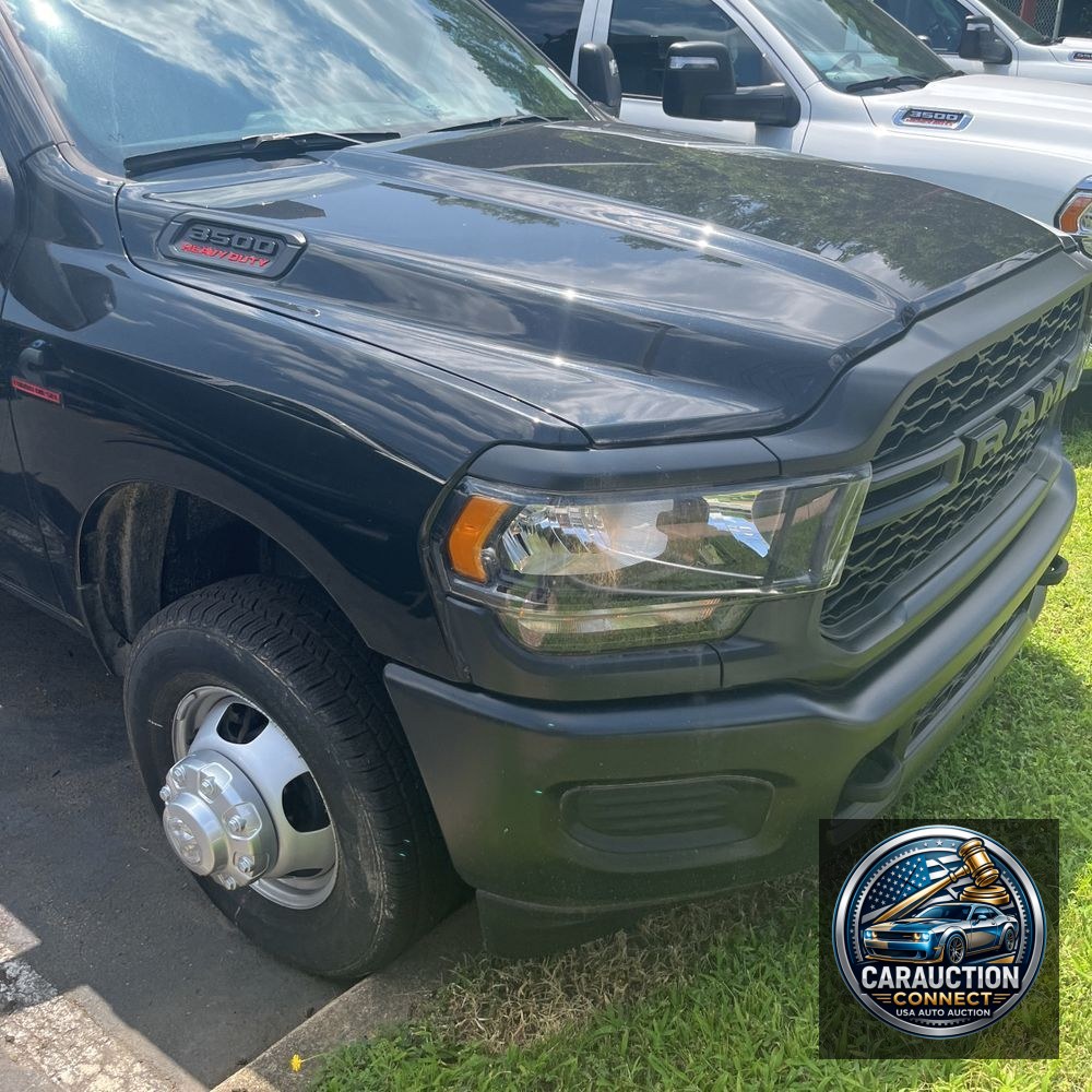 2023 Ram 3500 Cab/Chassis Tradesman