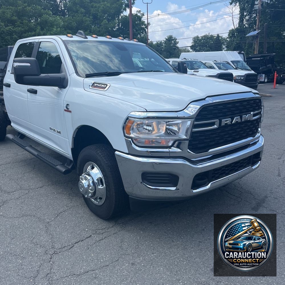 2023 Ram 3500 Cab/Chassis SLT