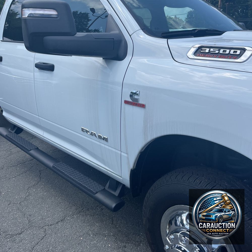 2023 Ram 3500 Cab/Chassis SLT